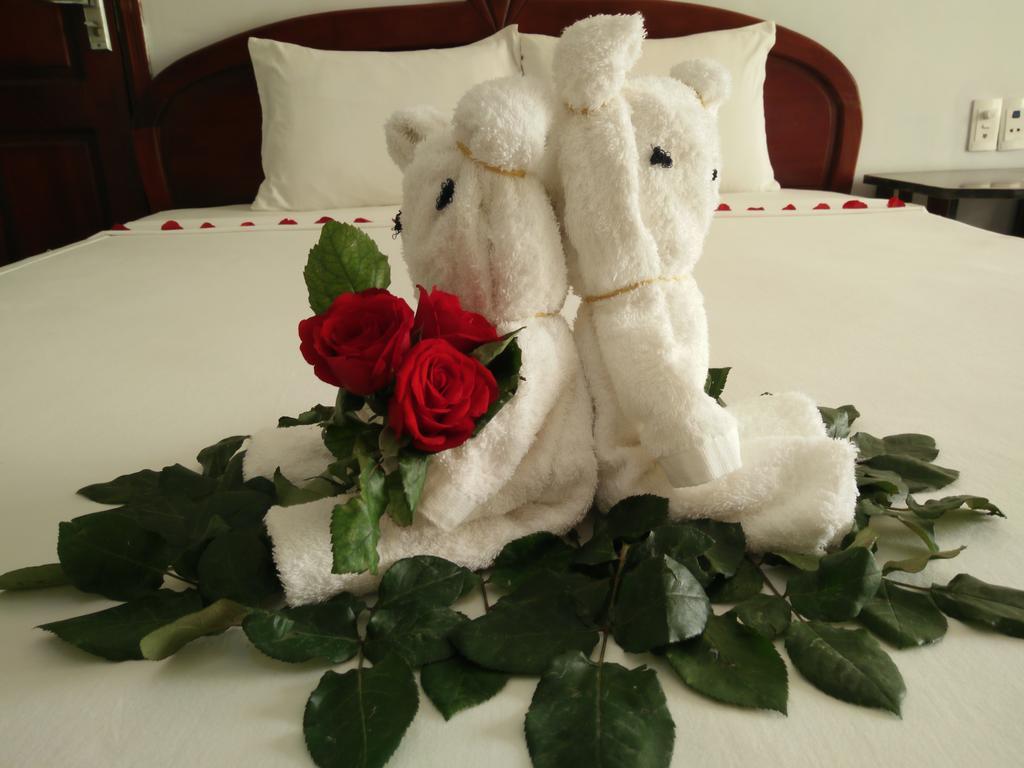 Valentine Hotel Hue Exterior photo