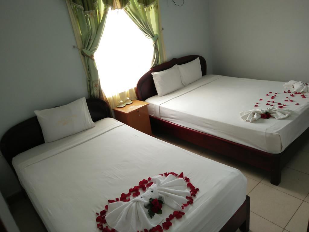 Valentine Hotel Hue Exterior photo
