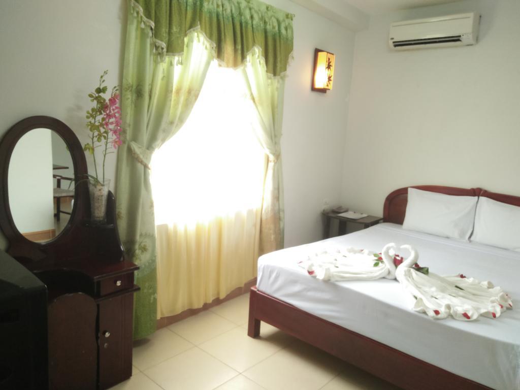 Valentine Hotel Hue Exterior photo