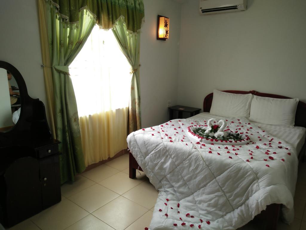Valentine Hotel Hue Exterior photo