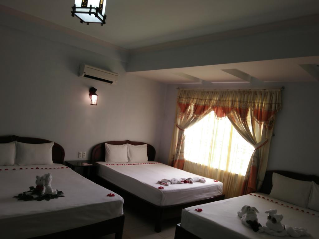 Valentine Hotel Hue Exterior photo