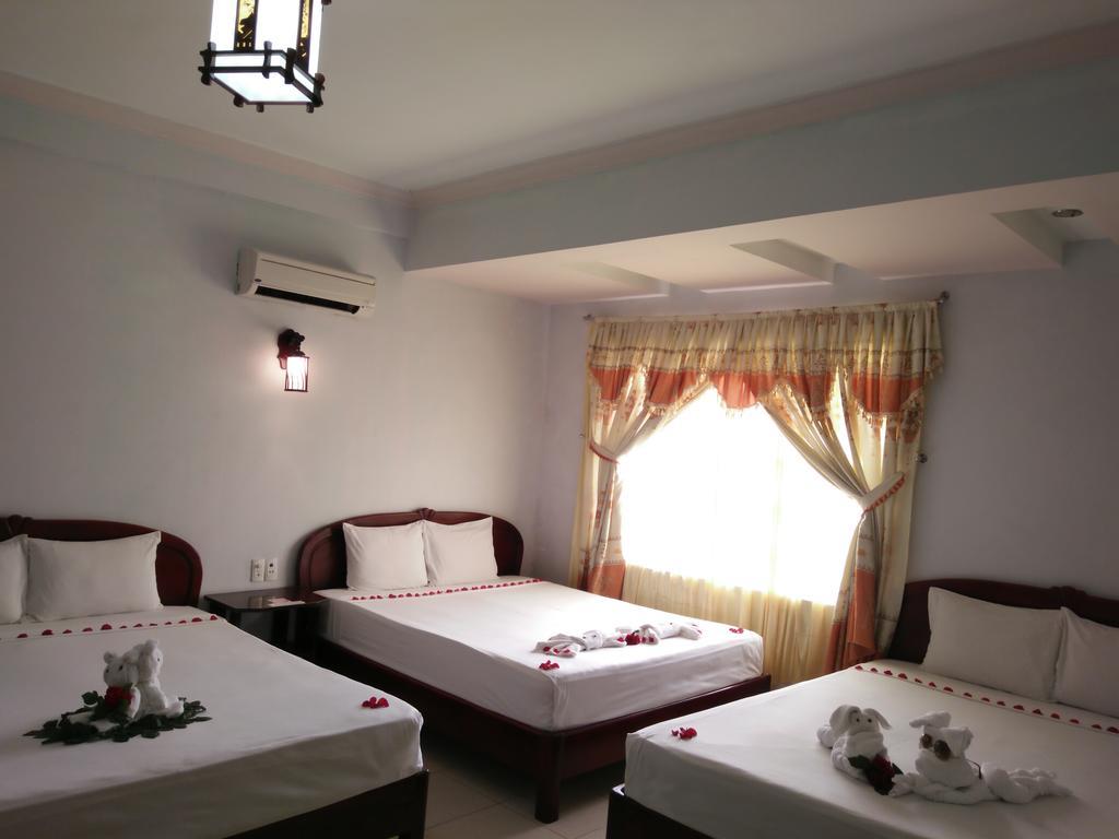 Valentine Hotel Hue Exterior photo
