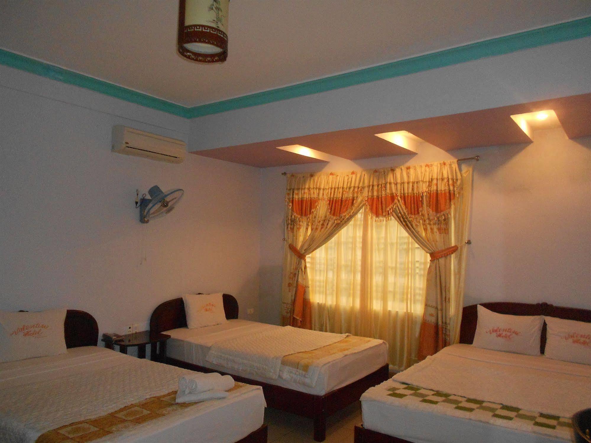 Valentine Hotel Hue Exterior photo